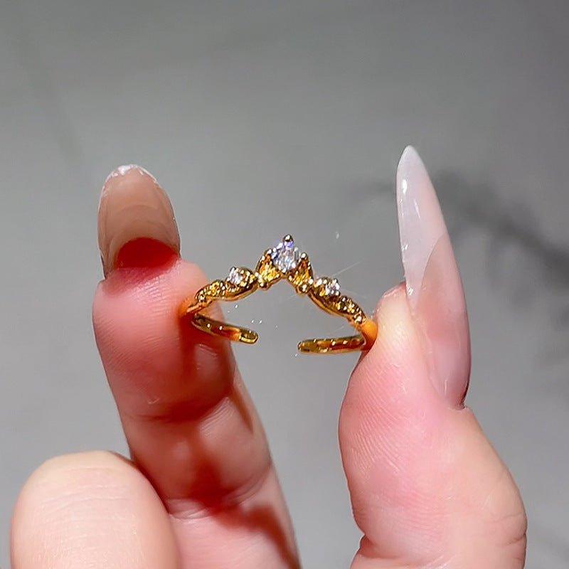 Elegantti Sormus jokaiseen tilaisuuteen