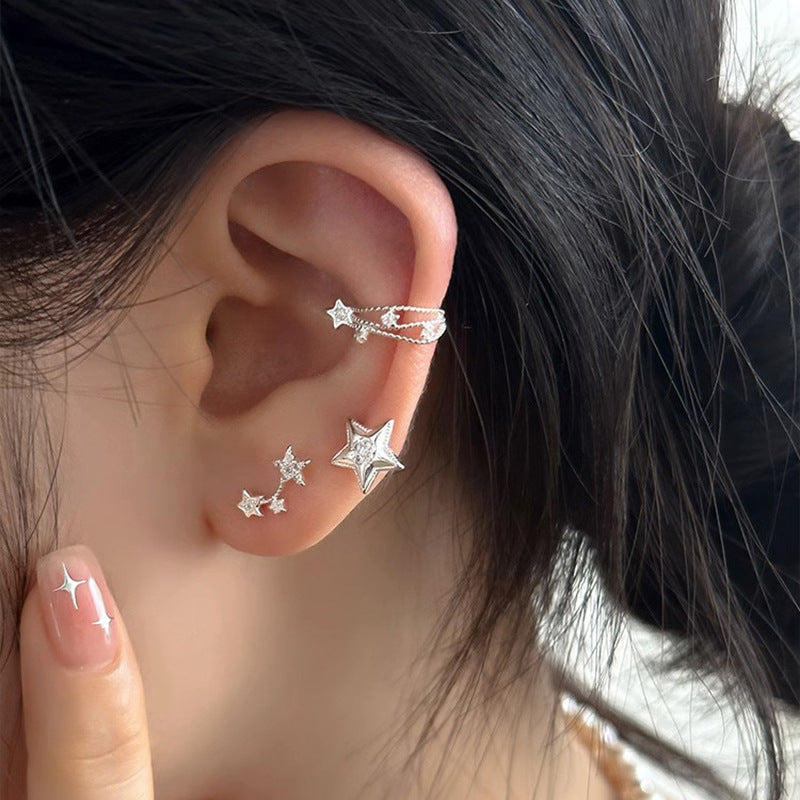 Kaunis Korvarengas ainutlaatuisella tyylillä