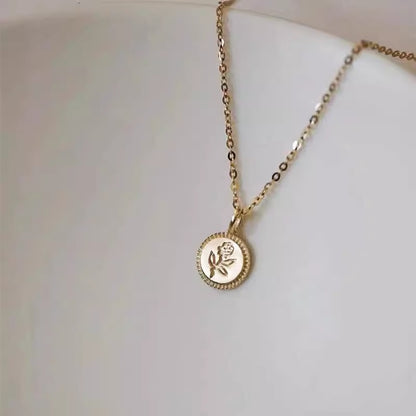 Klassinen Kaulakoru ajattomalla viehätyksellä