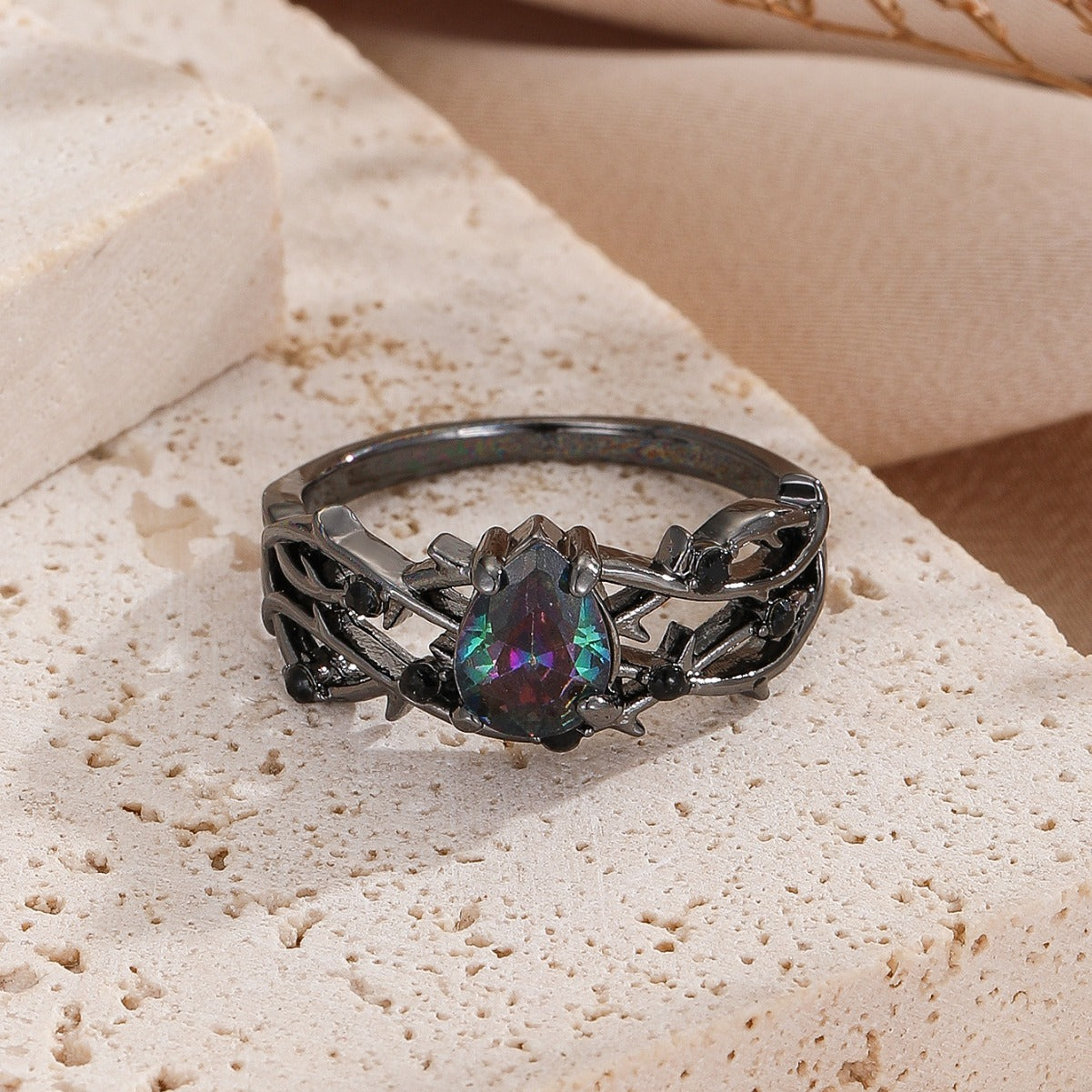 Upea Sormus päivittäiseen käyttöön