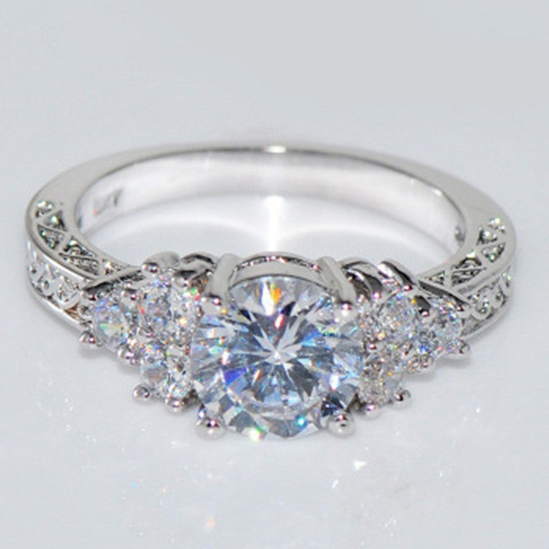 Upea Sormus päivittäiseen käyttöön