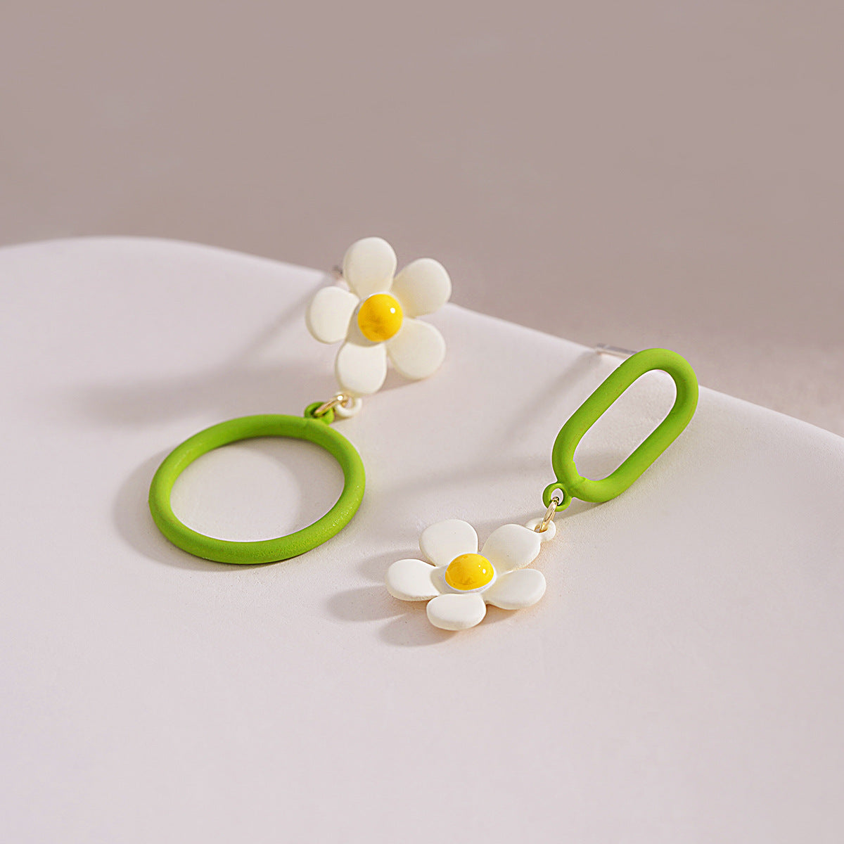 Romanttinen Korvarengas erityisiin hetkiin