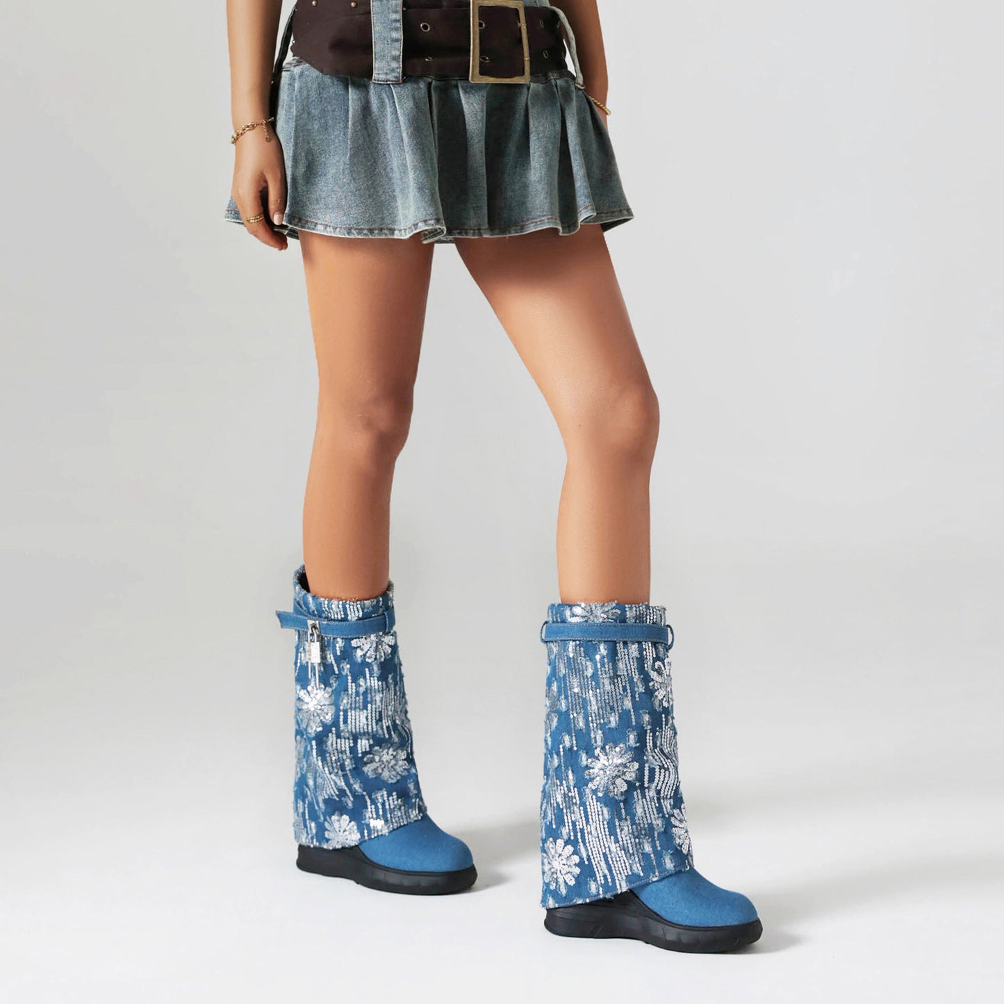 Kauniisti Valmistetut Ortopediset Saappaat