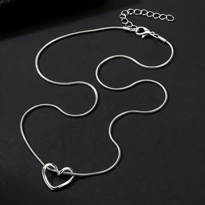 Herkkä käsityö Koru