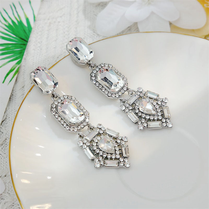 Elegantti Korvarengas jokaiseen tilaisuuteen