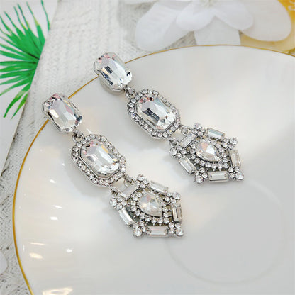 Elegantti Korvarengas jokaiseen tilaisuuteen