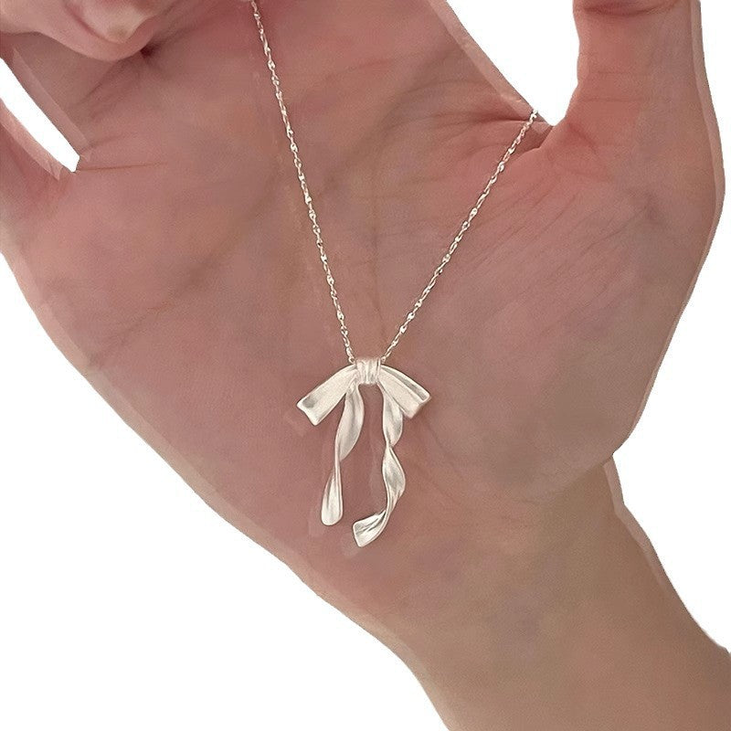 Elegantti Koru jokaiseen tilaisuuteen