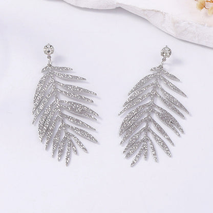 Kaunis Korvarengas ainutlaatuisella tyylillä