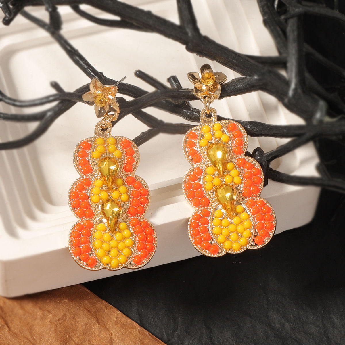 Klassinen Korvarengas ajattomalla viehätyksellä