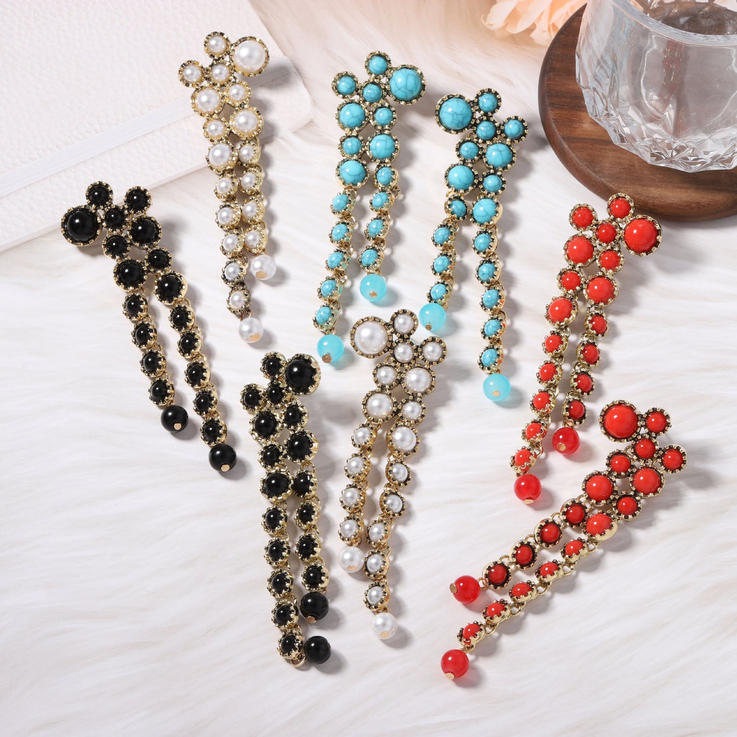 Klassinen Korvarengas ajattomalla viehätyksellä