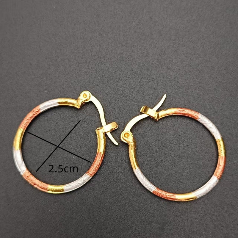 Hurmaava Sormus jokaiseen tilaisuuteen