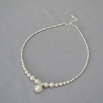 Klassinen Hopea Kaulakoru ajattomalla viehätyksellä