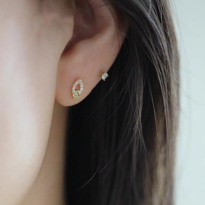 Kaunis Korvarengas ainutlaatuisella tyylillä