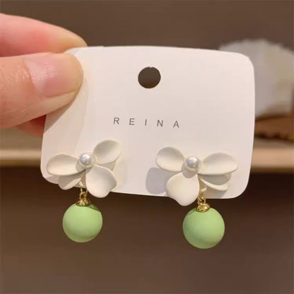 Romanttinen Helmi Korvarengas erityisiin hetkiin