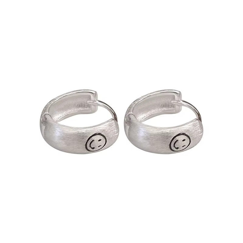 Käsintehty vintage Korvarengas