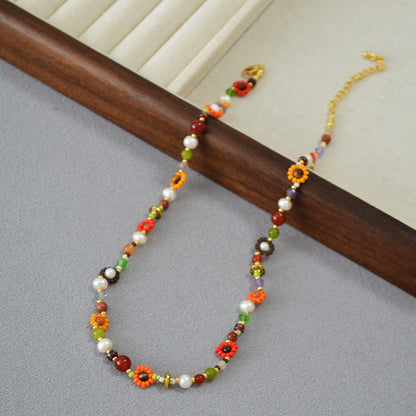 Käsintehty vintage Kaulakoru