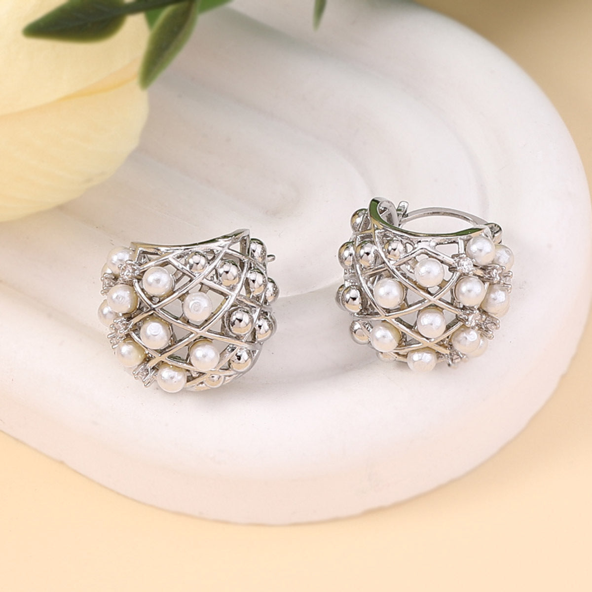 Hurmaava Koru jokaiseen tilaisuuteen