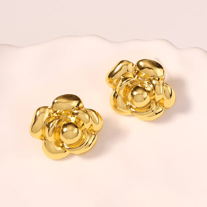 Hurmaava Korvarengas jokaiseen tilaisuuteen