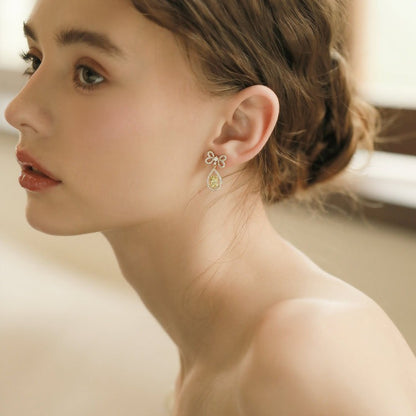 Kaunis Kulta Korvarengas ainutlaatuisella tyylillä