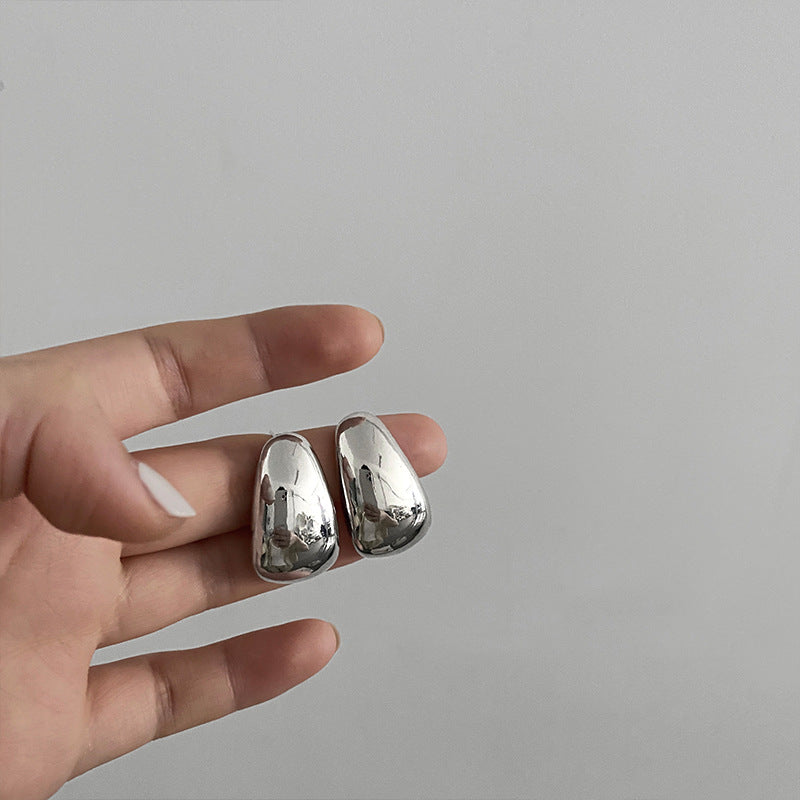 Käsintehty vintage Korvarengas