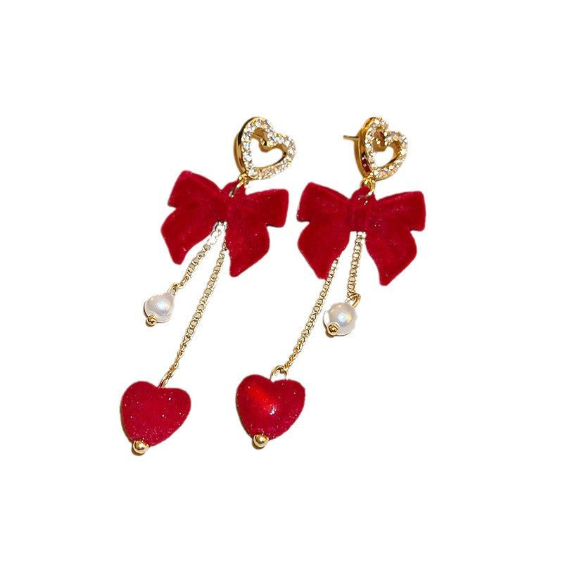 Kaunis Korvarengas ainutlaatuisella tyylillä