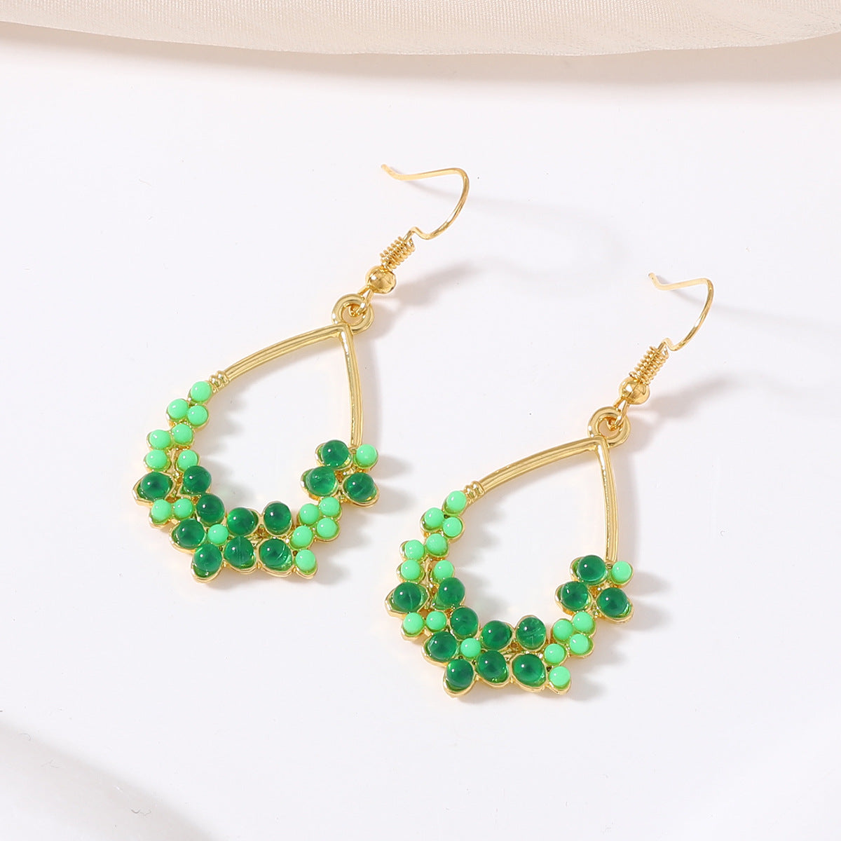 Hurmaava Korvarengas jokaiseen tilaisuuteen