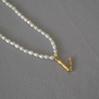 Hurmaava Helmi Kaulakoru jokaiseen tilaisuuteen