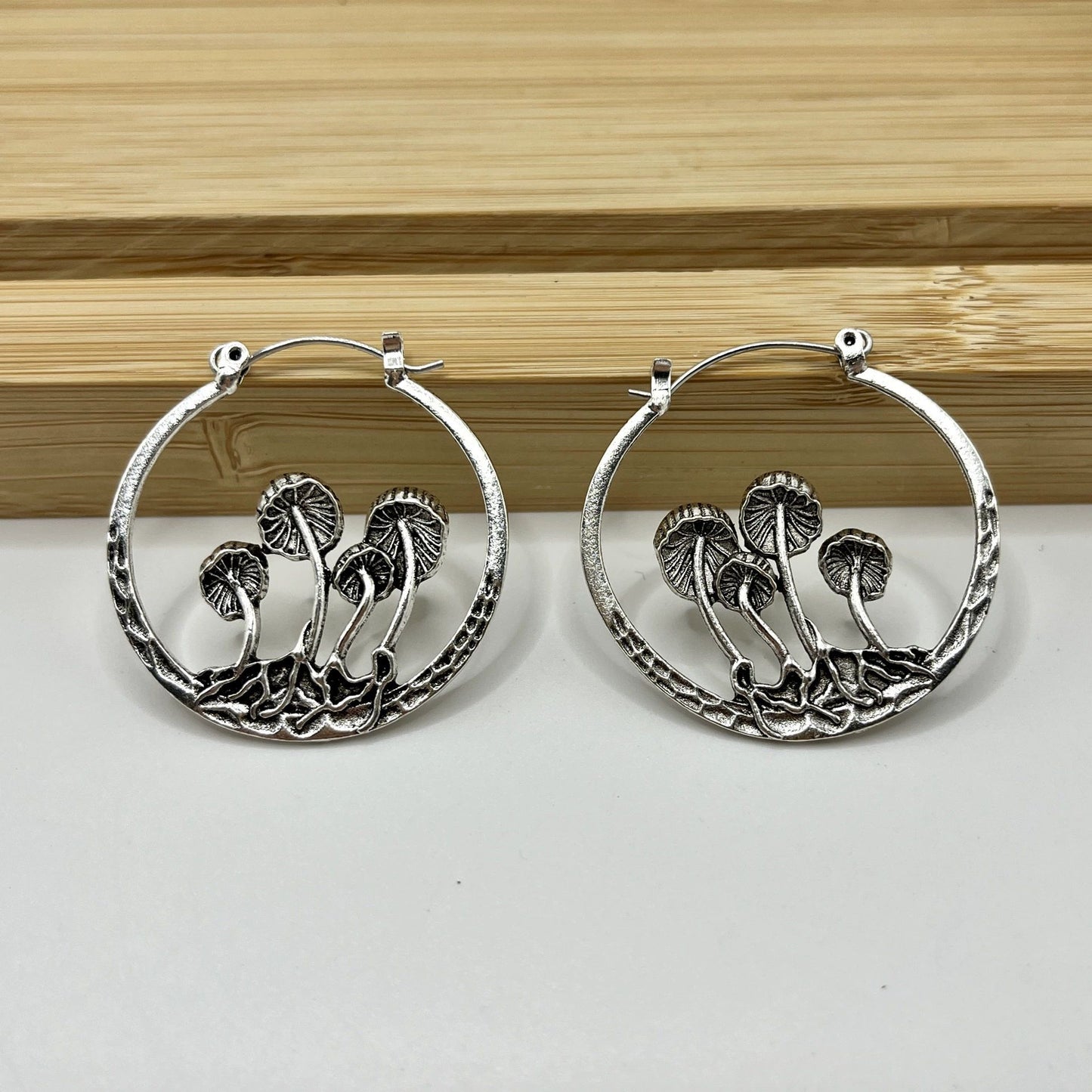 Klassinen Korvarengas ajattomalla viehätyksellä