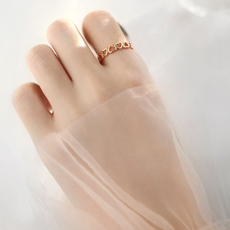 Hurmaava Sormus jokaiseen tilaisuuteen