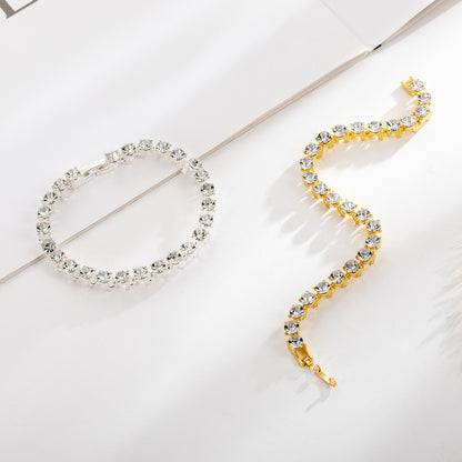 Kaunis Rannekoru ainutlaatuisella tyylillä