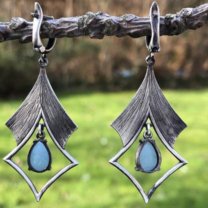 Klassinen Sormus ajattomalla viehätyksellä