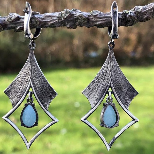 Klassinen Sormus ajattomalla viehätyksellä