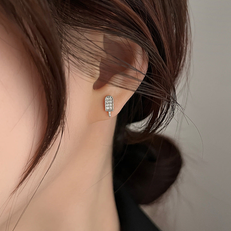 Romanttinen Korvarengas erityisiin hetkiin