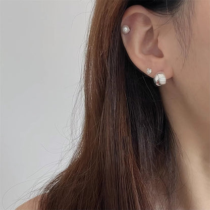 Klassinen Korvarengas ajattomalla viehätyksellä