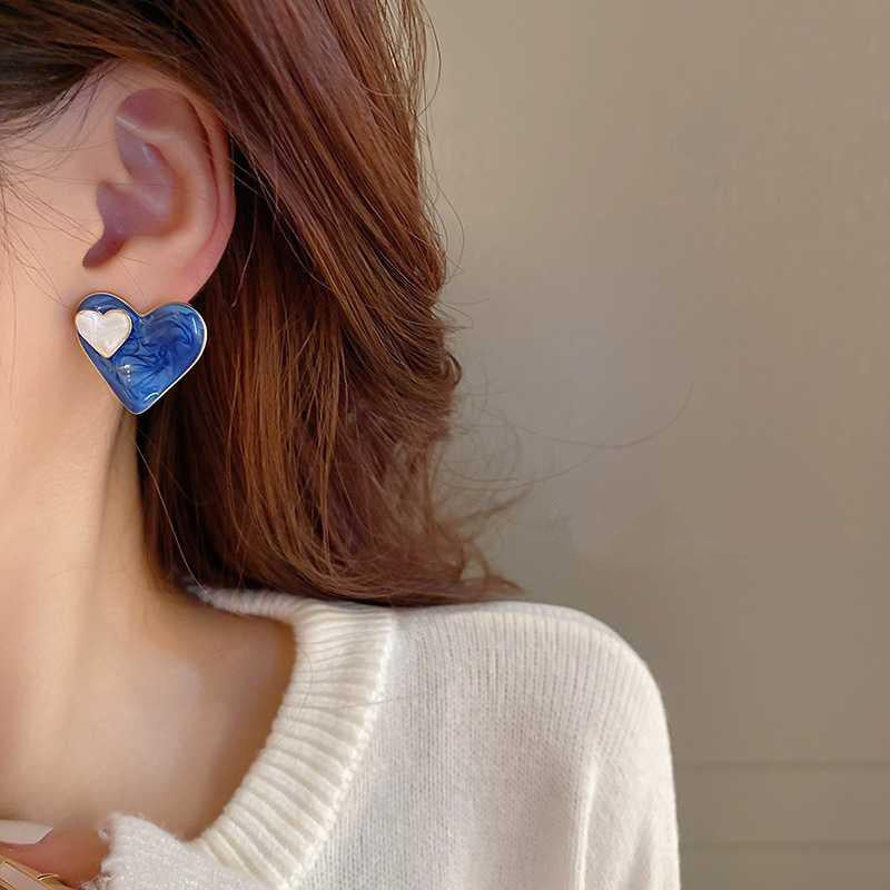 Käsintehty vintage Korvarengas