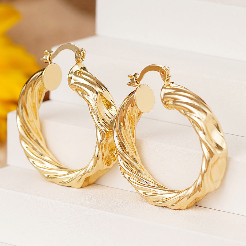 Hurmaava Koru jokaiseen tilaisuuteen