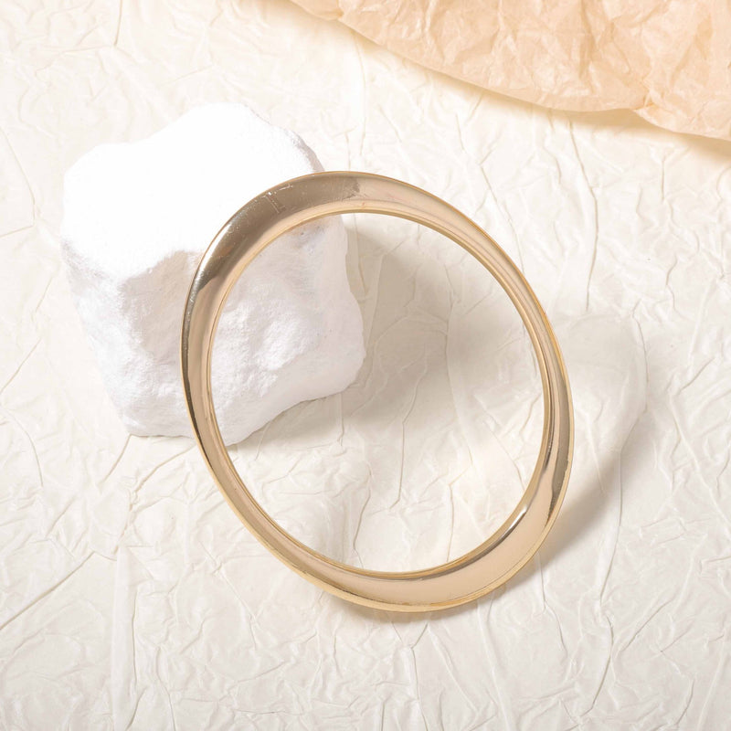 Klassinen Rannekoru ajattomalla viehätyksellä