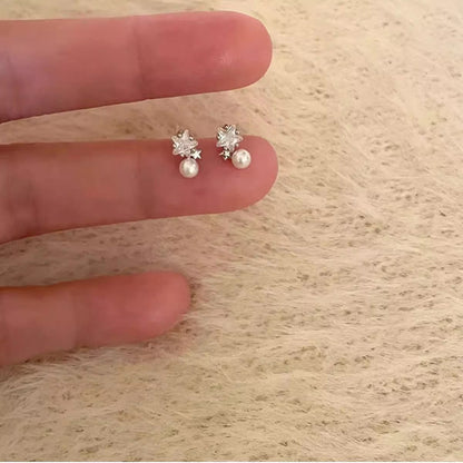 Käsintehty vintage Helmi Korvarengas