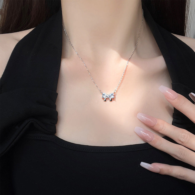 Hurmaava Kaulakoru jokaiseen tilaisuuteen