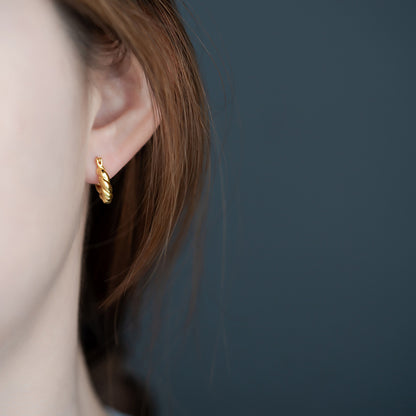 Elegantti Korvarengas jokaiseen tilaisuuteen