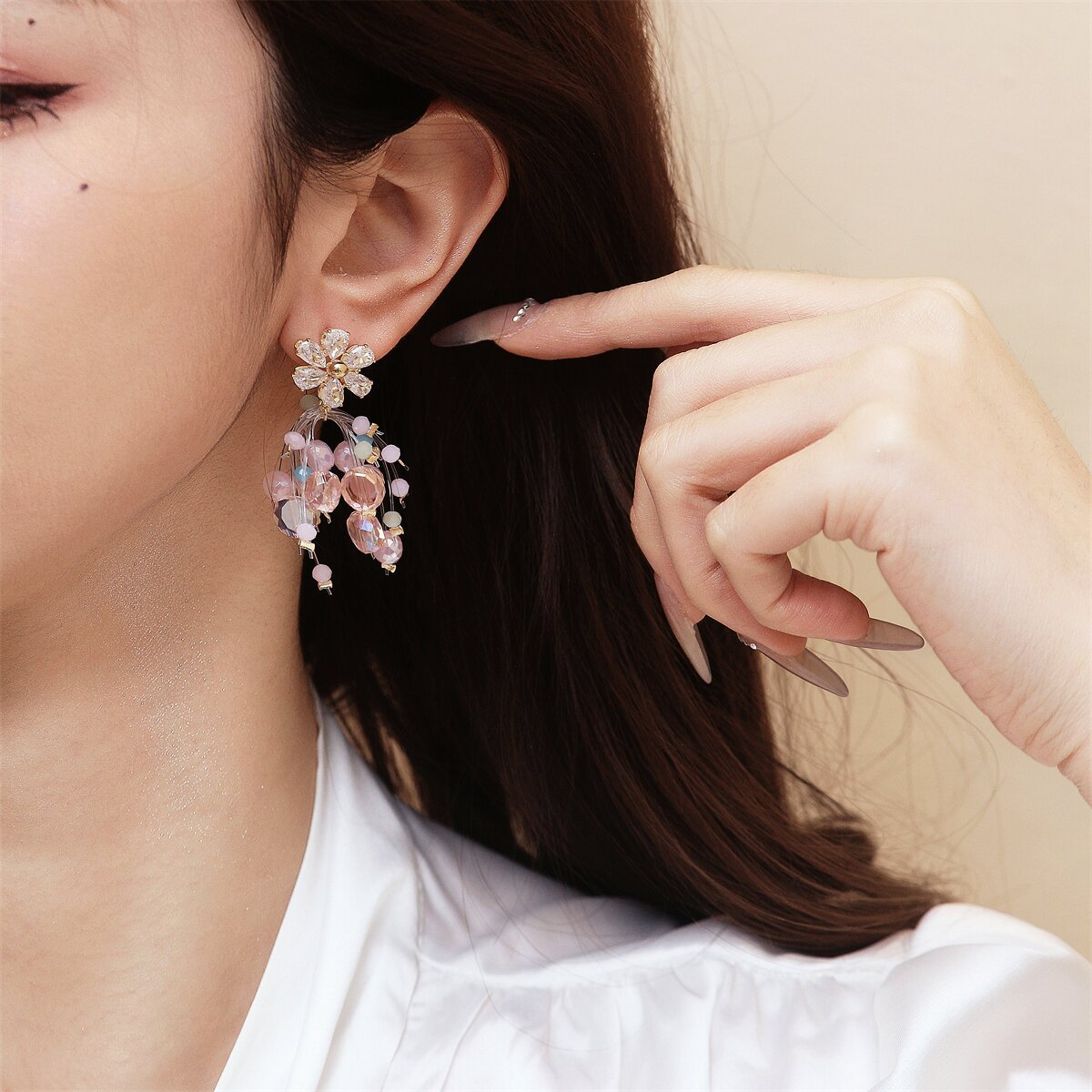 Elegantti Korvarengas jokaiseen tilaisuuteen