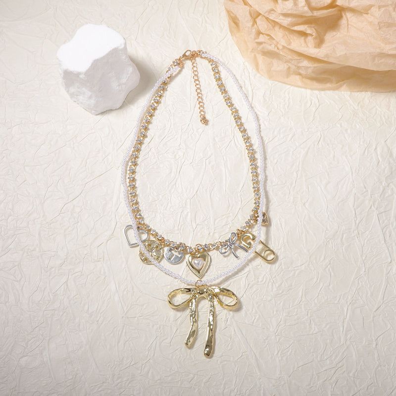 Käsintehty vintage Kaulakoru