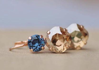 Kaunis Korvarengas ainutlaatuisella tyylillä