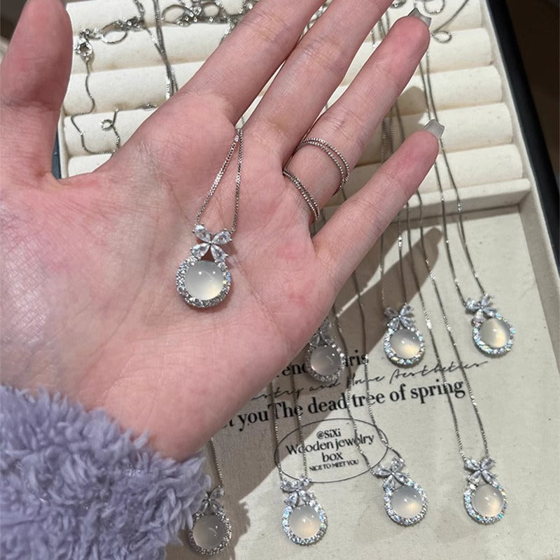 Herkkä käsityö Kaulakoru