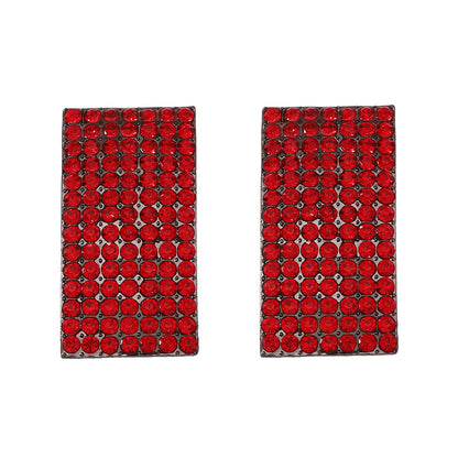 Klassinen Korvarengas ajattomalla viehätyksellä