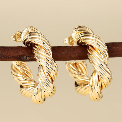 Hurmaava Korusetti jokaiseen tilaisuuteen