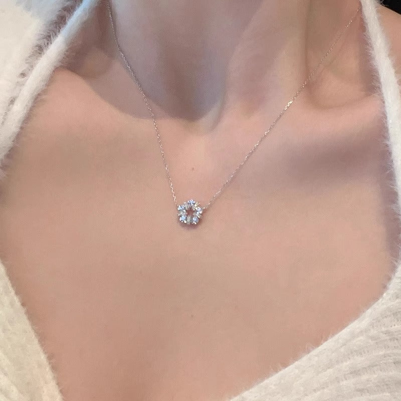 Kaunis Kaulakoru ainutlaatuisella tyylillä