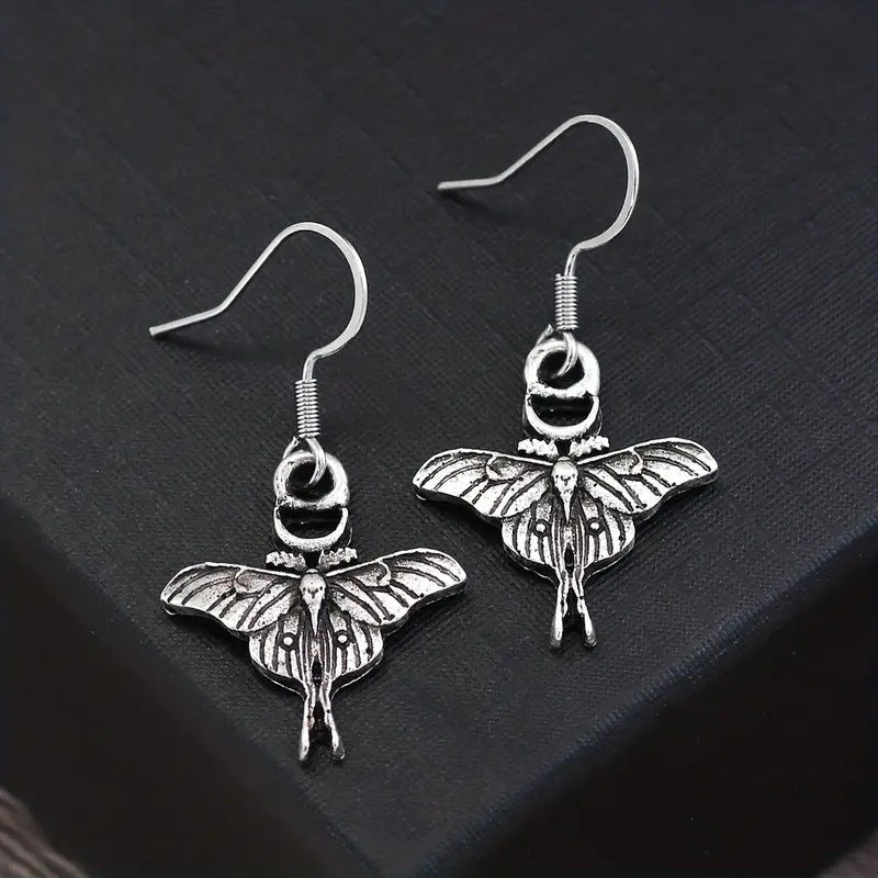 Kaunis Korvarengas ainutlaatuisella tyylillä