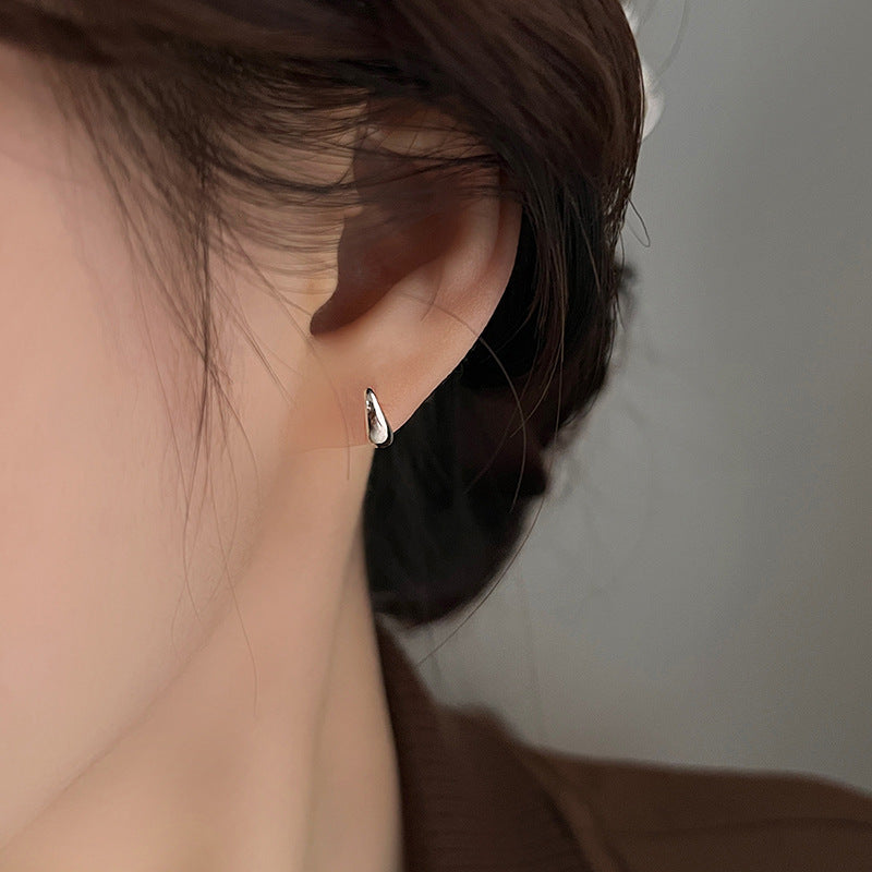 Klassinen Korvarengas ajattomalla viehätyksellä