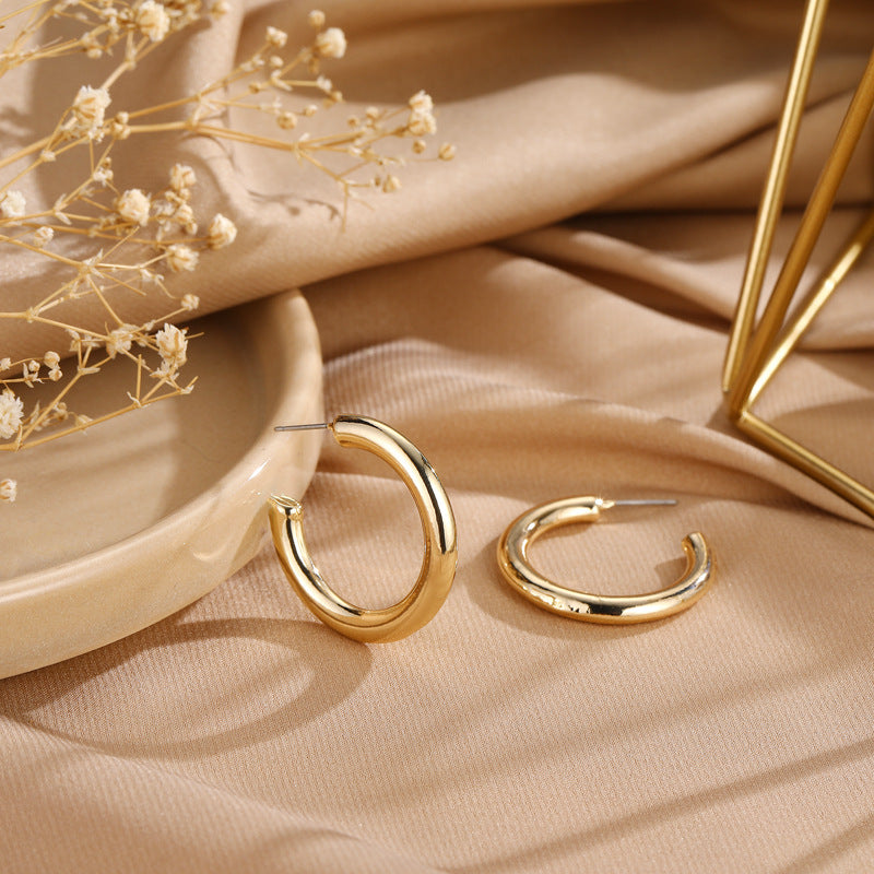 Hurmaava Korvarengas jokaiseen tilaisuuteen